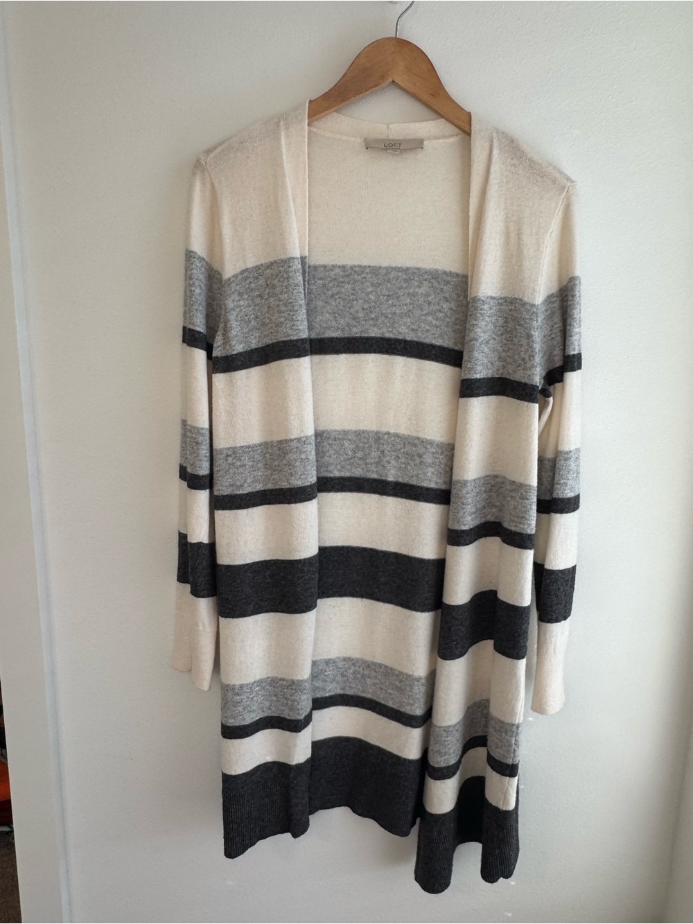 Loft Striped Long Open Cardigan Sweater in Cream and Gray Size Large